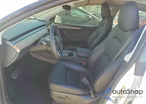 2024 Tesla Model Y из США, поврежденный, VIN 7SAYGDED5RF039377